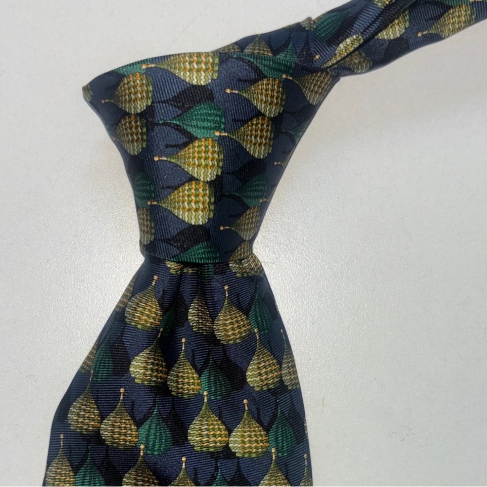 Chopard Tie with Green and Gold Pattern - Picture 5 of 9